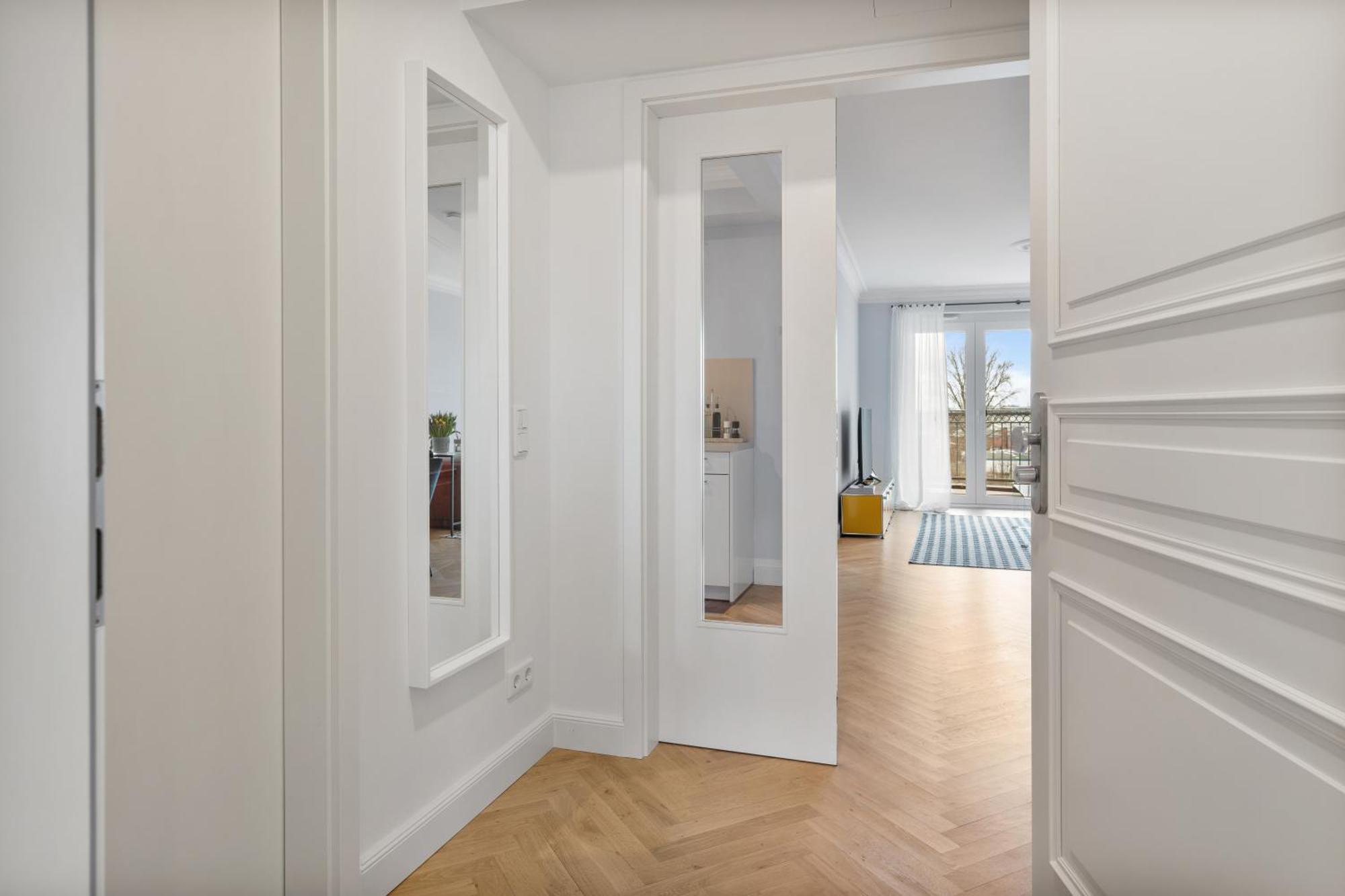 Cls Zentrale City-Wohnung In Hamburg Mit E-Laden Und Tiefgarage, Grosser Balkon, Blick Ueber Hamburg, Parkplatz, Cafe Im Haus, Bushaltestelle Direkt Gegenueber, Flex Check In Exterior photo